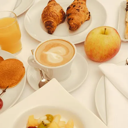 San Pietro Palace 4*