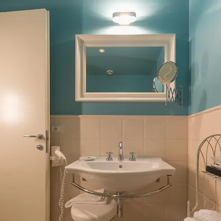 فندق San Pietro Palace 4*