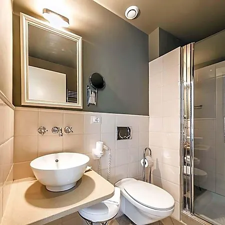 San Pietro Palace 4*