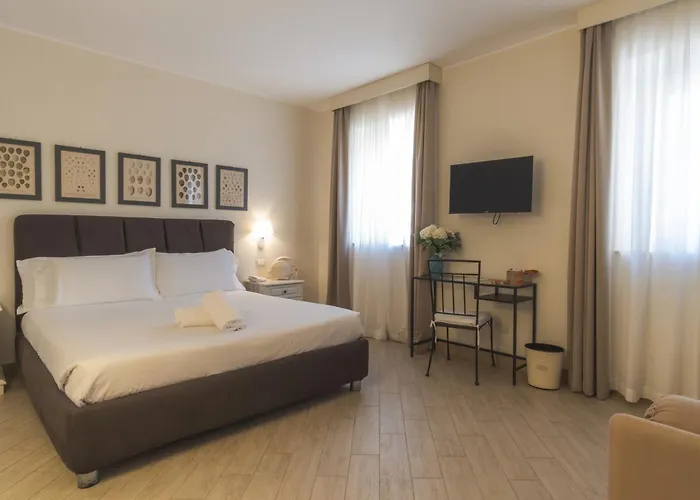 Отель San Pietro Palace