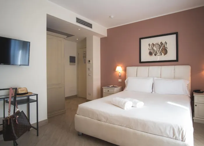 San Pietro Palace Отель Финале Лигуре