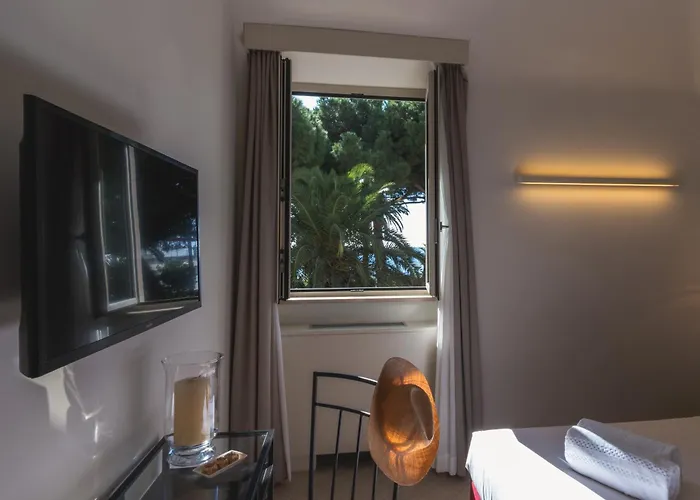 Отель San Pietro Palace