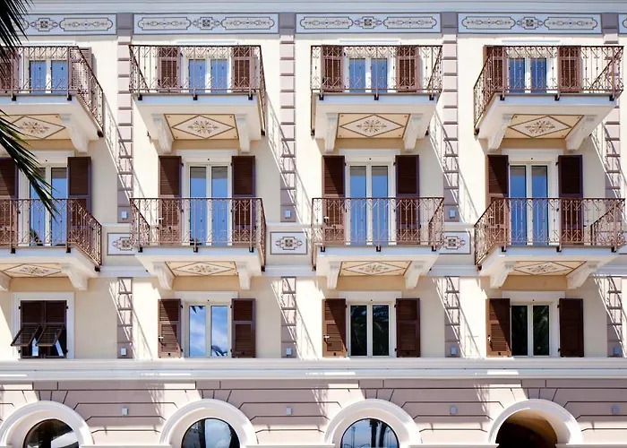 Отель San Pietro Palace Финале Лигуре