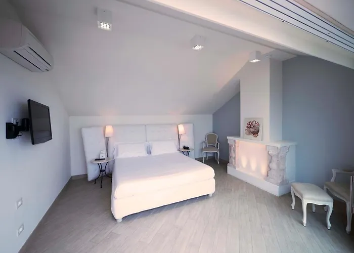 San Pietro Palace Отель Финале Лигуре